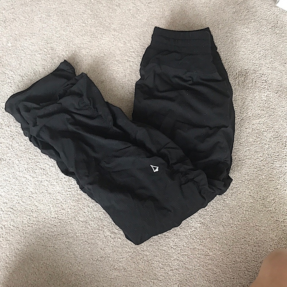 Black cute ivivva joggers/sweet pants